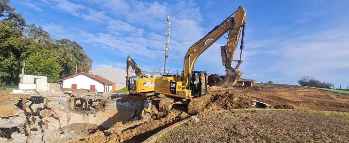 Deux pelles ur mendi